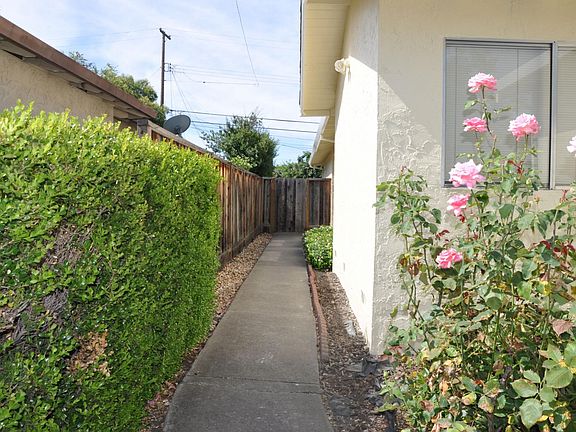 2nd image of 656 Chemeketa Dr