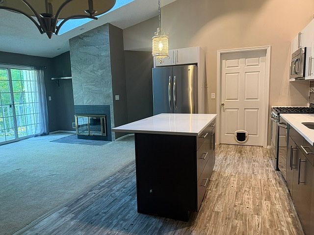 1st image of 335 Linden St #335