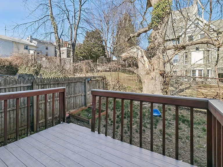 3379 Frederick St — Photo 43