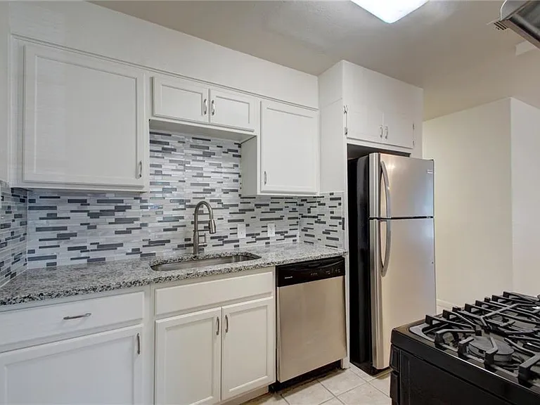 7909 Lazy Ln #A — Photo 7