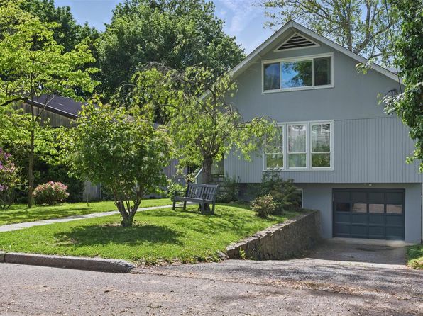 40 S Ferris St