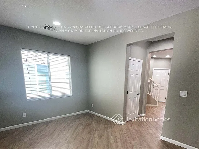 4930 Scholl Canyon Ave — Photo 2