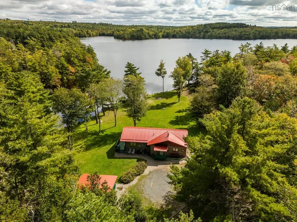 100 Whispering Pine Dr, Canaan, NS B5A 5R3