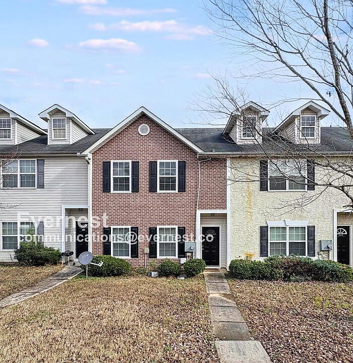 1st image of 8612 Thomas Ln