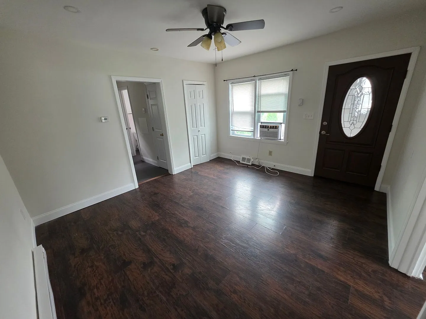 122-128 Mount Airy Road — Photo 2