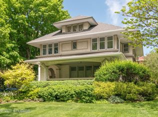 178 N Euclid Ave, Oak Park, IL 60302