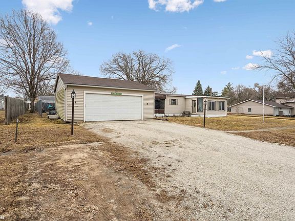 2nd image of 106 N 7th St