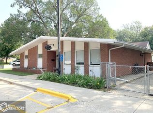 121 N 4th Ave, Coon Rapids, IA 50058