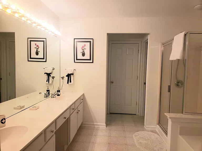 7720 Raynor Rd — Photo 22