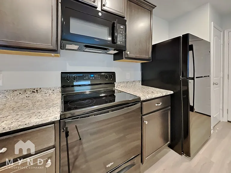 8431 Liberty Sky Rd — Photo 4