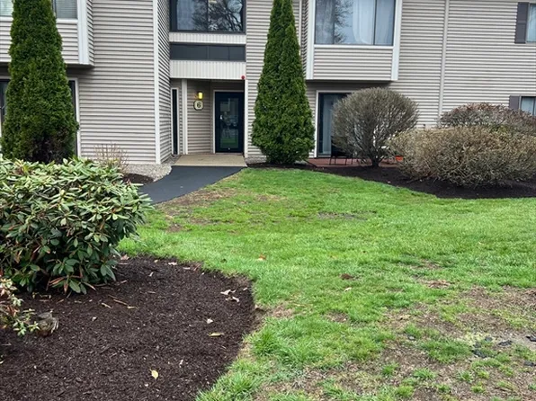 6 Thayer Pond Dr #12, Oxford, MA 01540