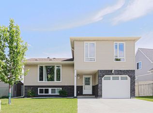 4 Goebel Close, Spruce Grove, AB T7X 2A2