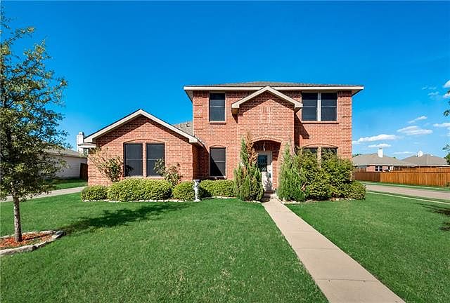 1st image of 2916 Meadow Bluff Dr