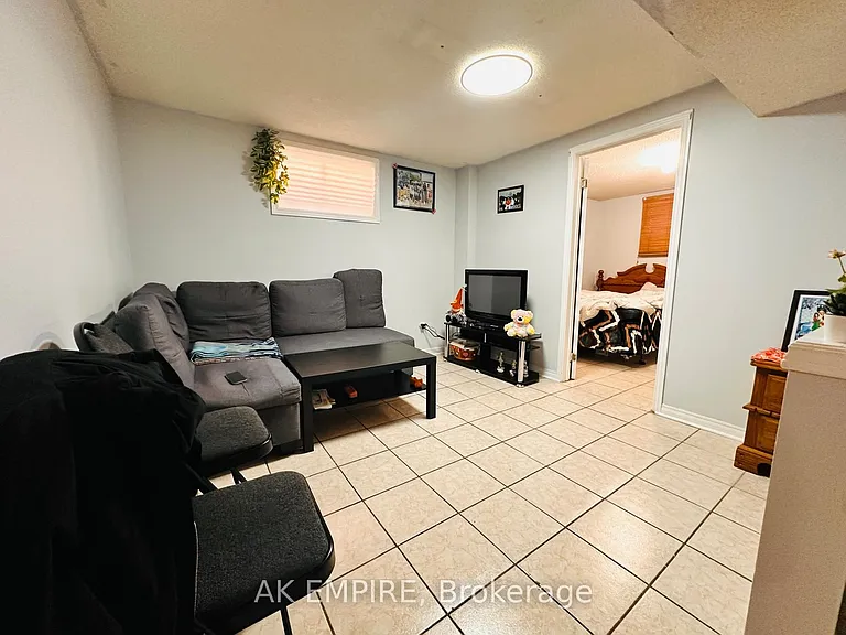 54 Fallen Oak Ct #BASEMENT — Photo 5