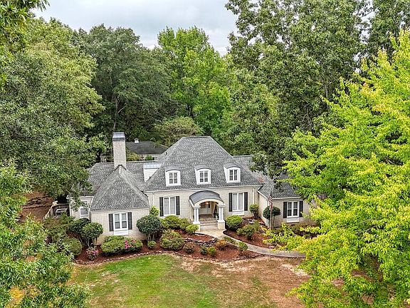 3rd image of 441 Tara Ln