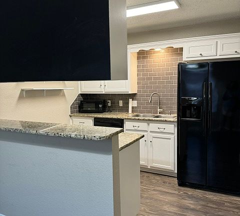 5th image of 1610 Bagby Ave