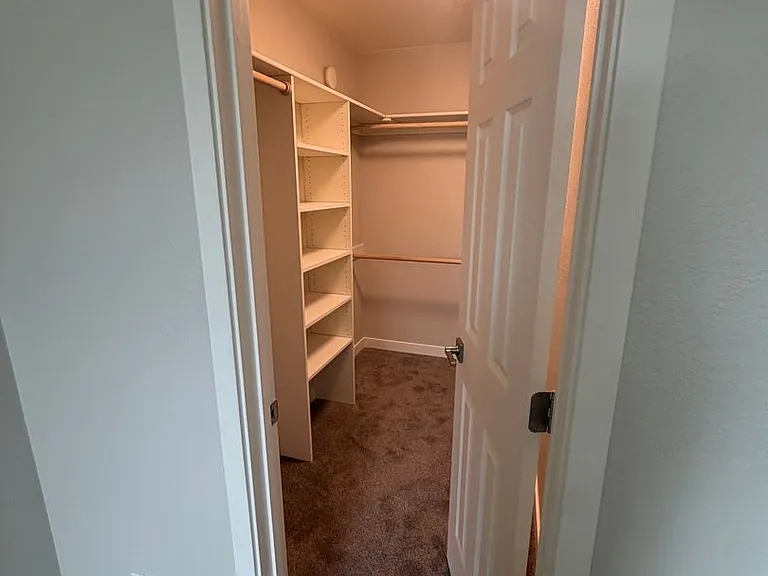 5664-5666 Glenridge Way #5668 — Photo 27