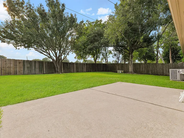 16010 Cedar Gully Dr — Photo 26
