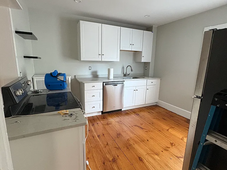 29 Arthur St #2 — Photo 2