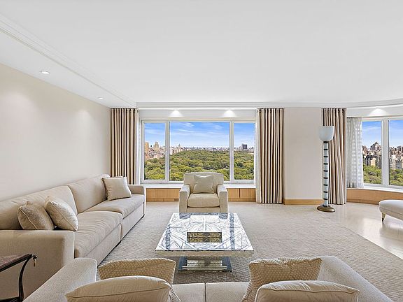3rd image of 200 Central Park S APT 33A