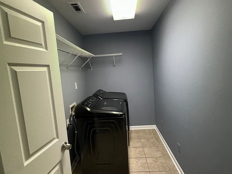 567 N Marietta Pkwy NE — Photo 19