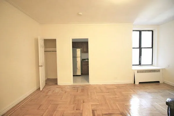 Rented by Link NY Realty | media 3