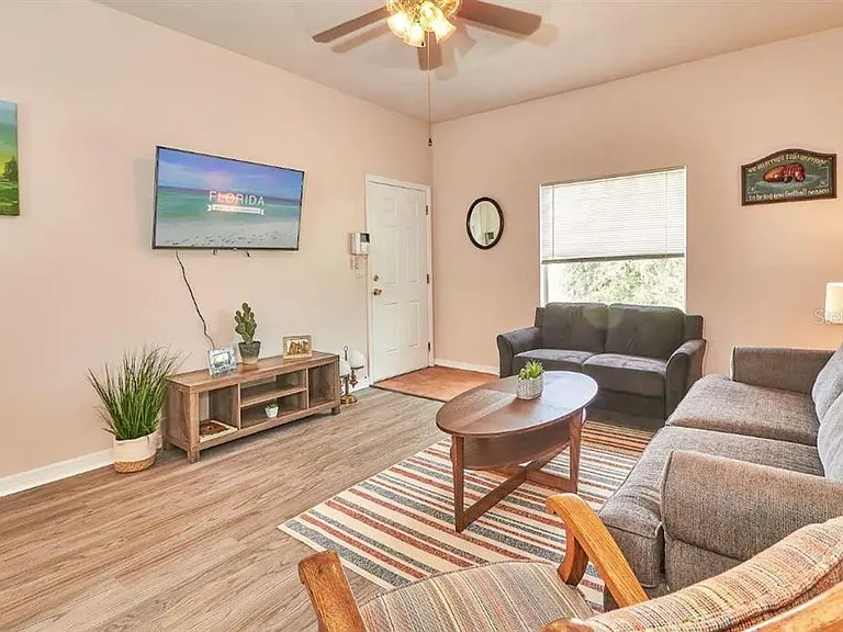 800 E Baker St — Photo 9