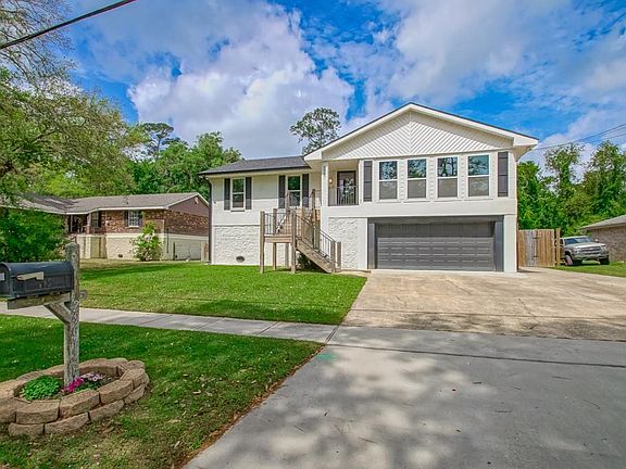 2nd image of 2967 Palm Dr