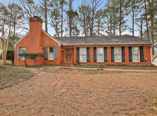 1507 Northlake Cir, Jackson, MS 39211