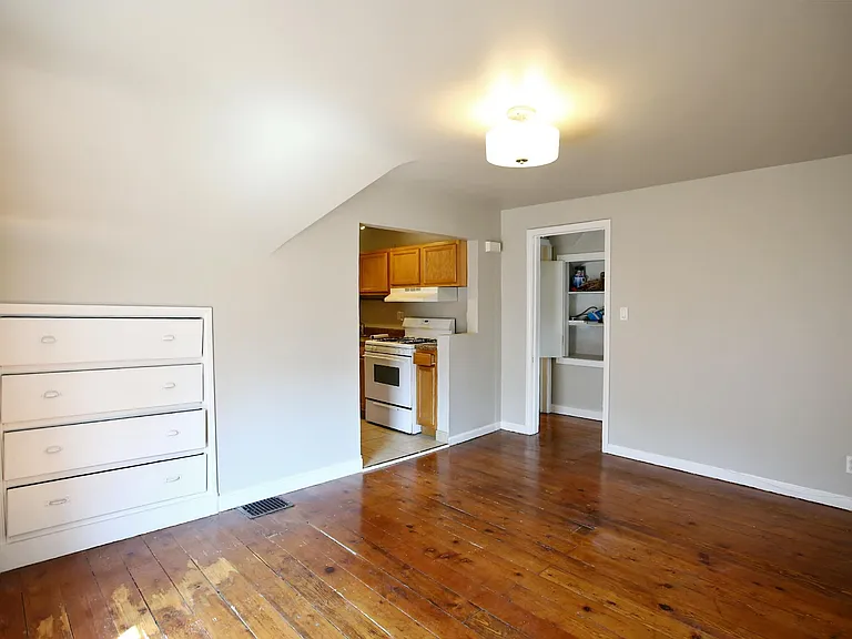 5053 Commonwealth St #3 — Photo 7