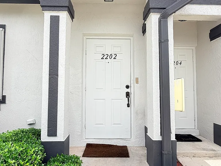 2202 SE 23rd Ter — Photo 23