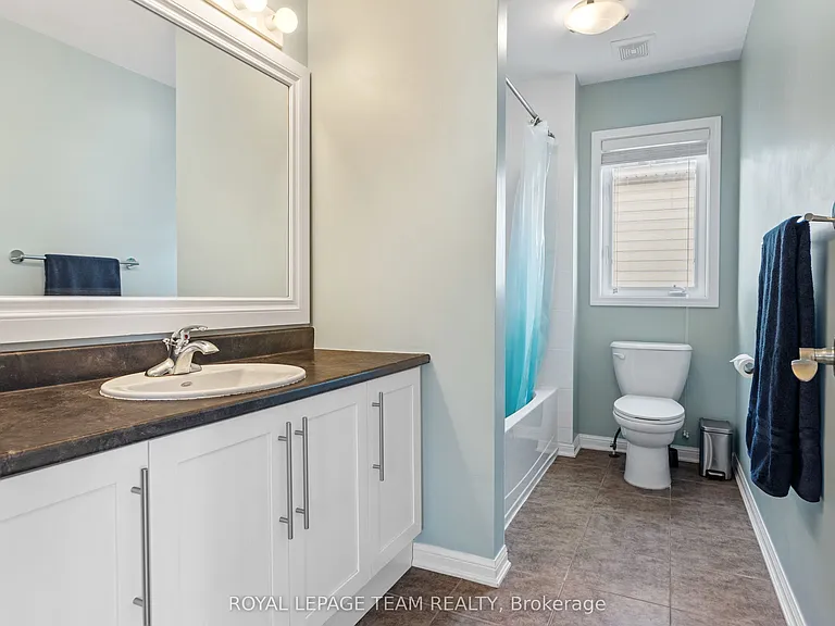 212 Huntsville Dr — Photo 18