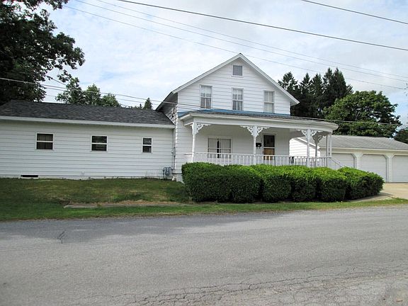 2nd image of 102 Evans St