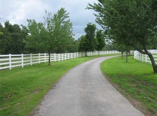 1224 S Maestri Rd, Bentonville, AR 72762
