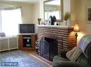 125 Arnold Rd, Ardmore, PA 19003