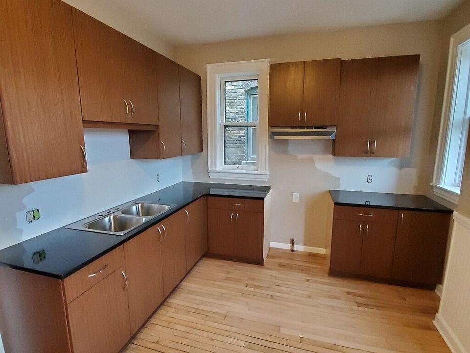 1st image of 1237 S 8th St #1237