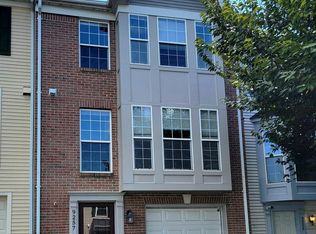 9257 Kristy Dr, Manassas Park, VA