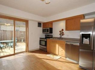 1132 Sunset Ct, Grafton, WI 53024