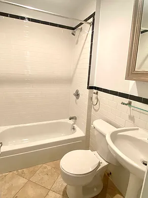 Rented by Corcoran | media 27