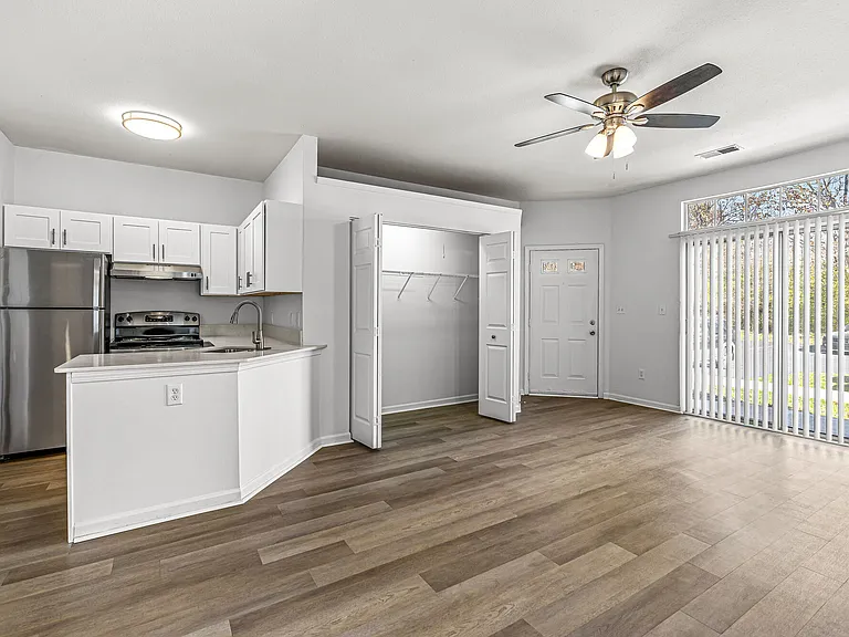 Buffalo Creek Apartments — Photo 54