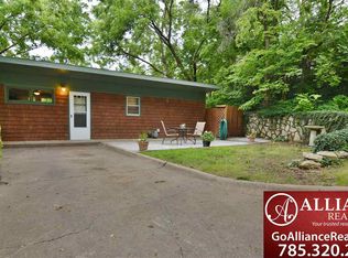 1825 Colorado St, Manhattan, KS 66502