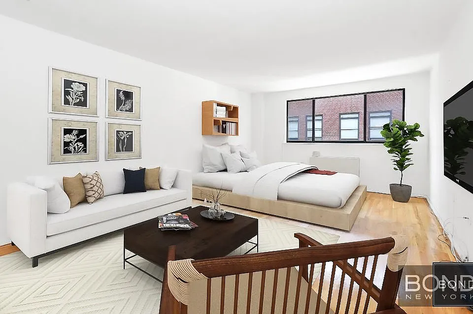 214 E 24th St #3L