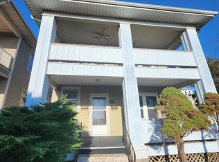 809 W 8th St FLOOR 1, Dubuque, IA 52001