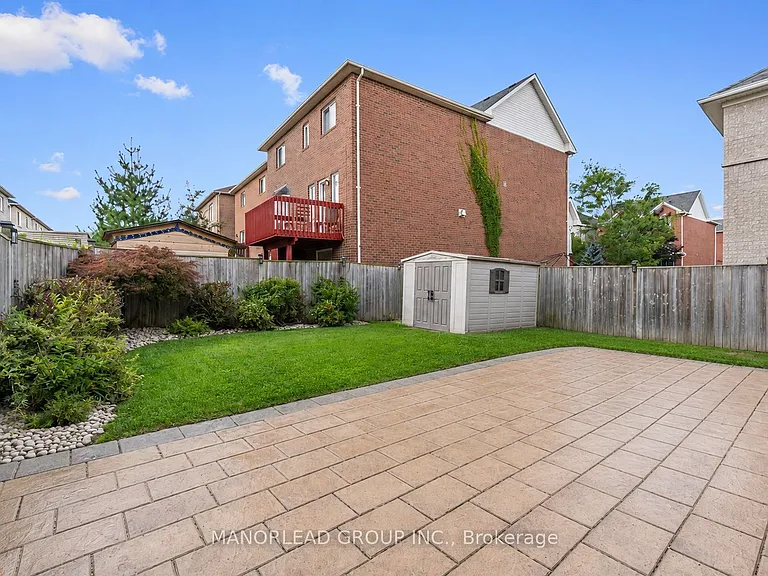 195 Alfred Smith Way — Photo 16