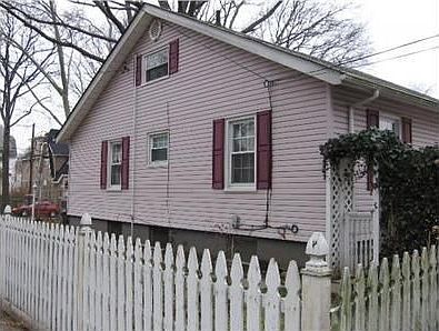 2nd image of 325-327 Montclair Ave