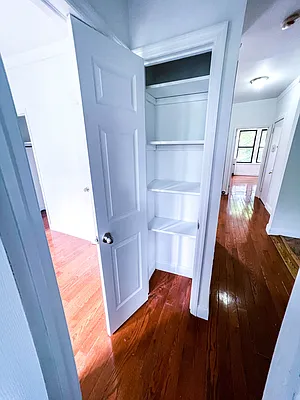 Rented by Voro New York | media 28