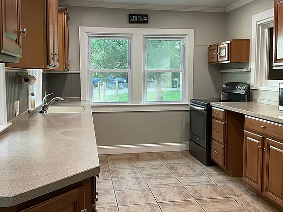 5th image of 1243 Beaver Valley Rd
