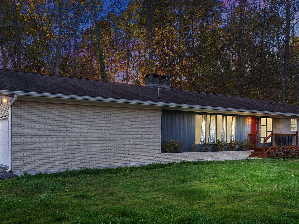1st image of 3810 Crestwood Dr