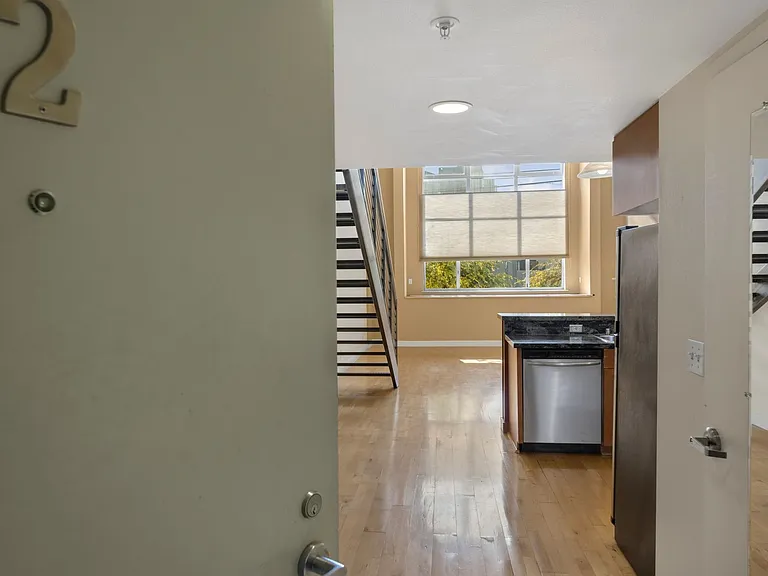 2900 22nd St #2 — Photo 5