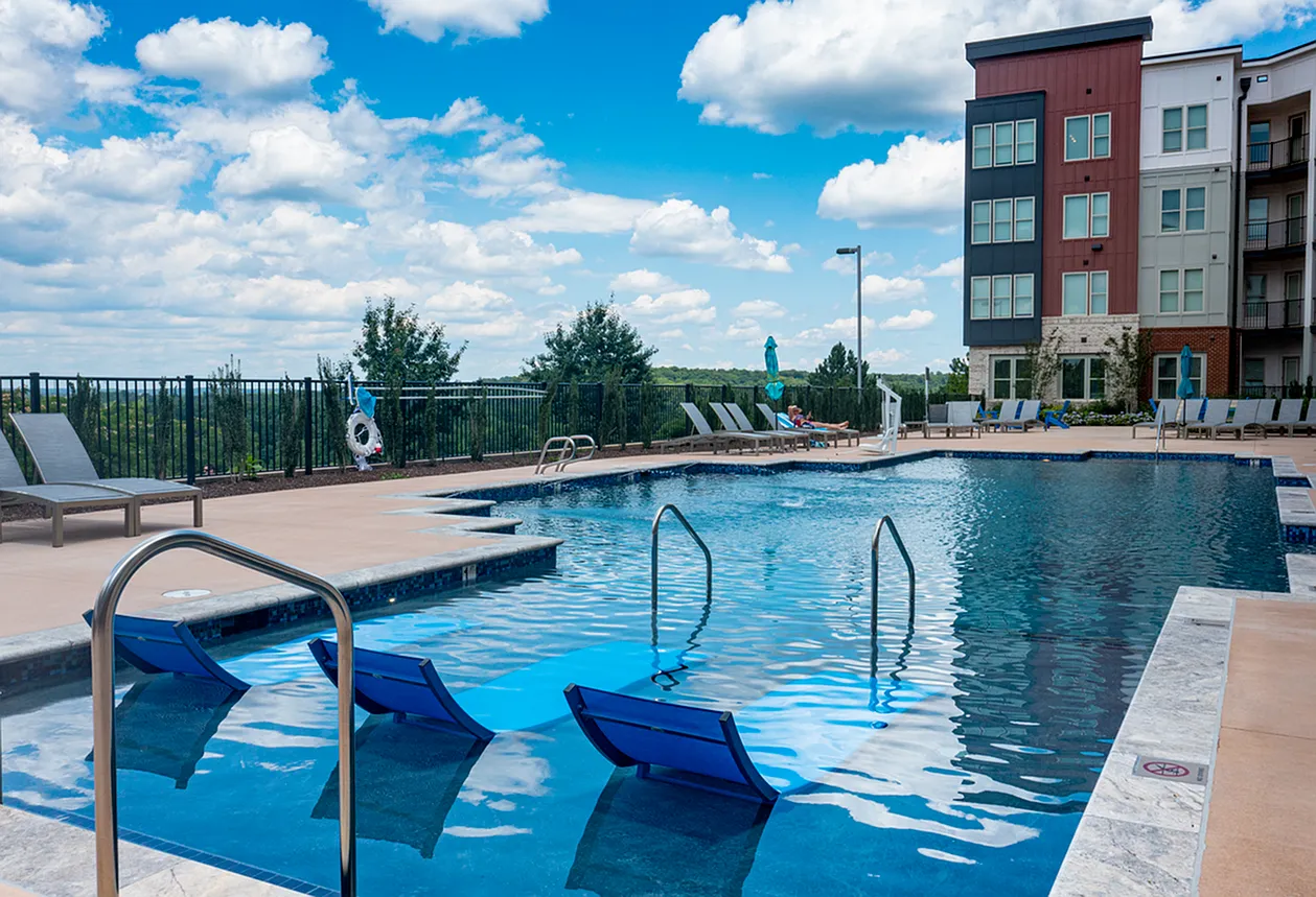 The Vue at Westchester Commons — Photo 1
